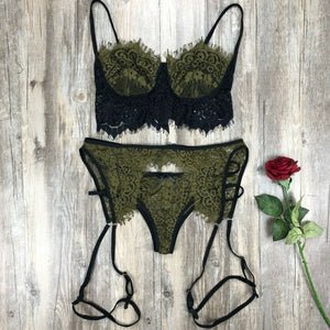 Giorno di san valentino Delle Donne Sexy Lingerie set Bamboletta Del Merletto Reggiseno Aperto Set G-String Della Biancheria Intima Degli Indumenti Da Letto Completi Reggiseno E Mutandina trasporto